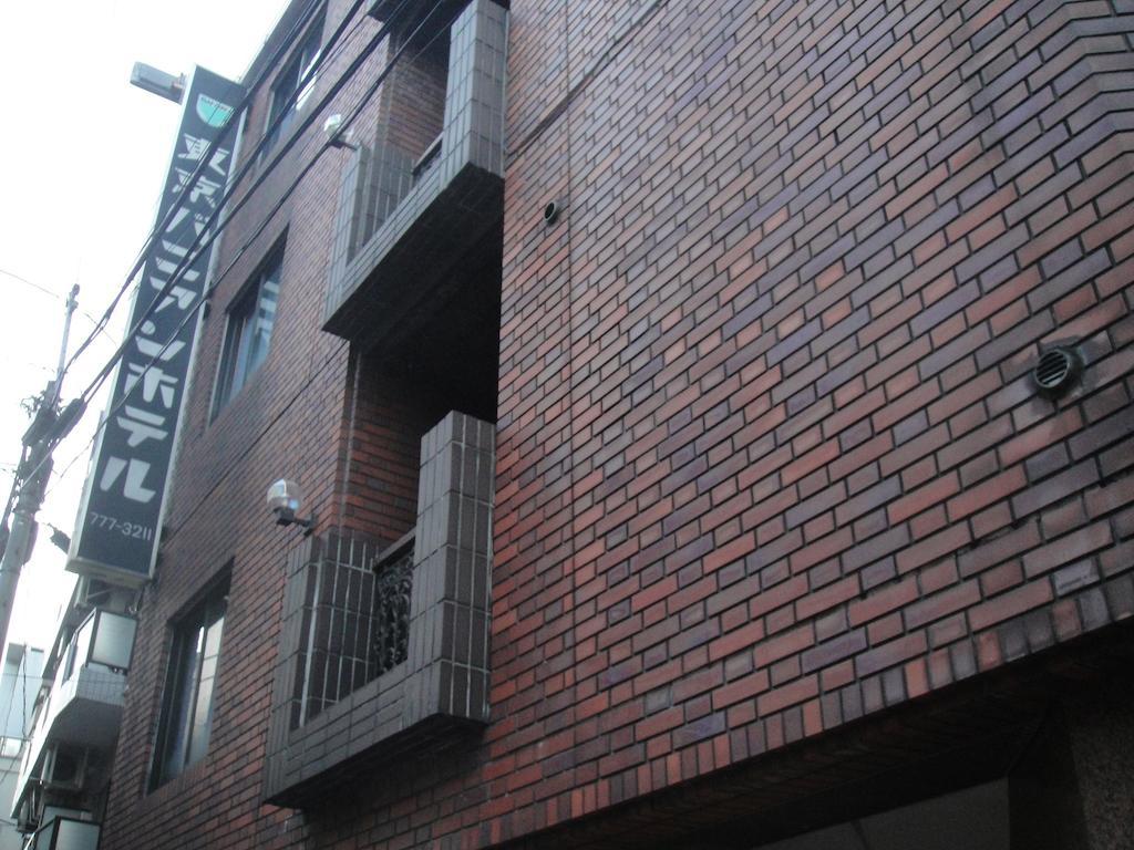 Tokyo Banyan Hotel Exterior photo